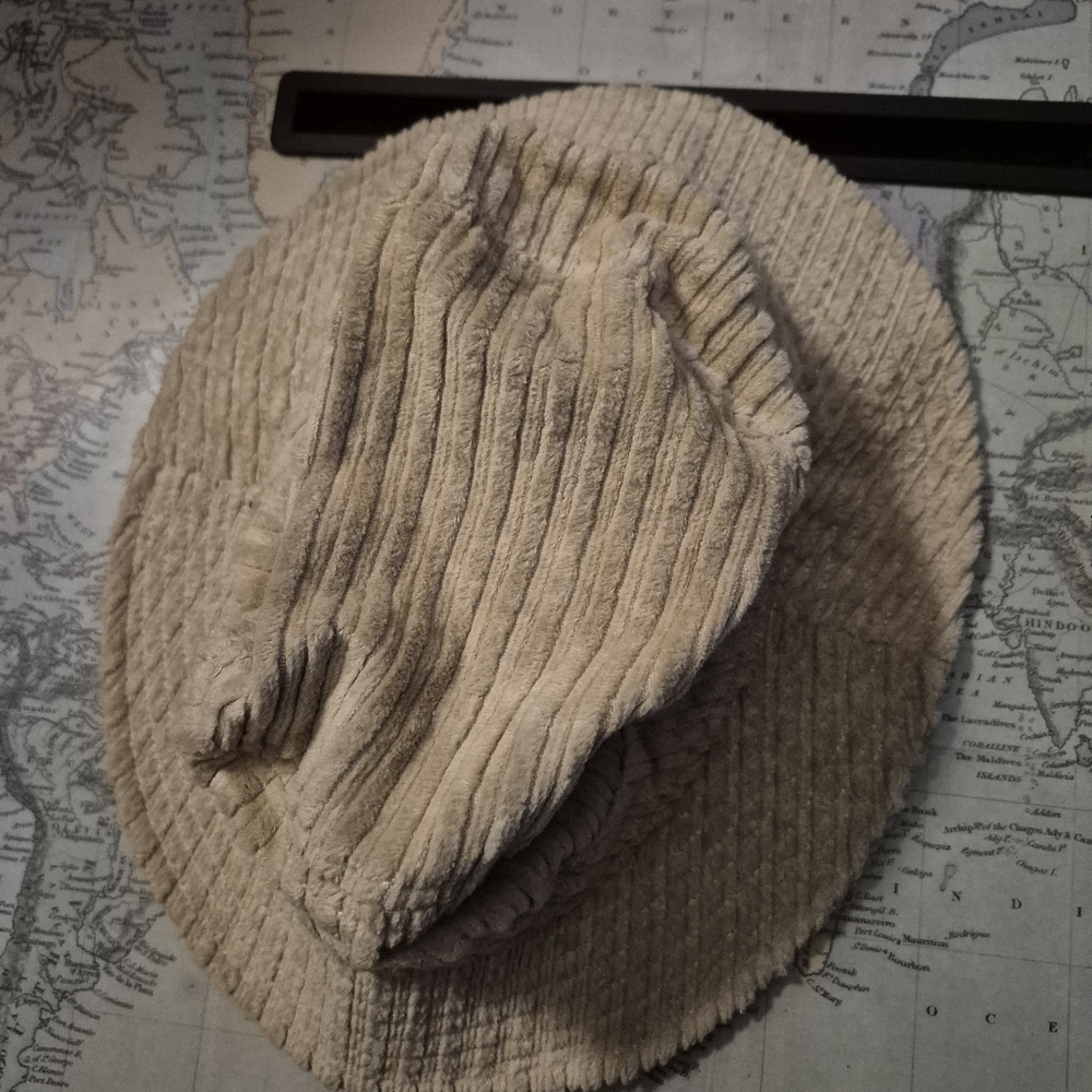 Brixton Cream Corduroy Hat XS